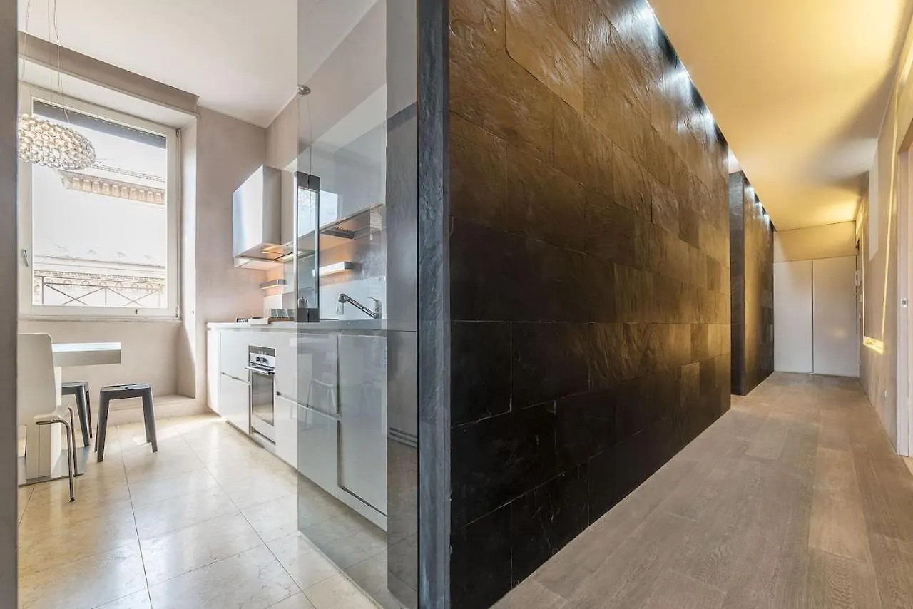 Stunning views over central Rome's rooftops Appartement Italië