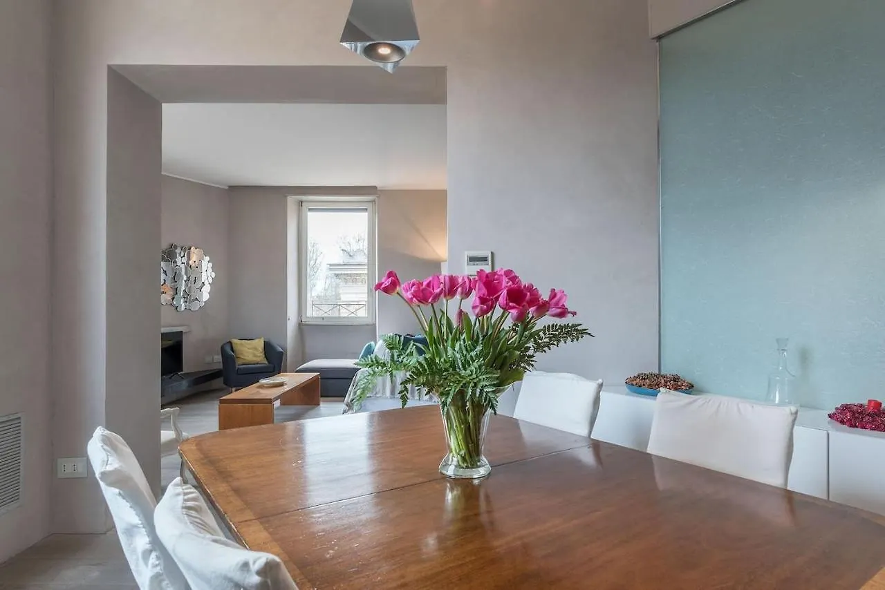 Apartment Stunning Views Over Central Rome'S Rooftops - Fromhometorome