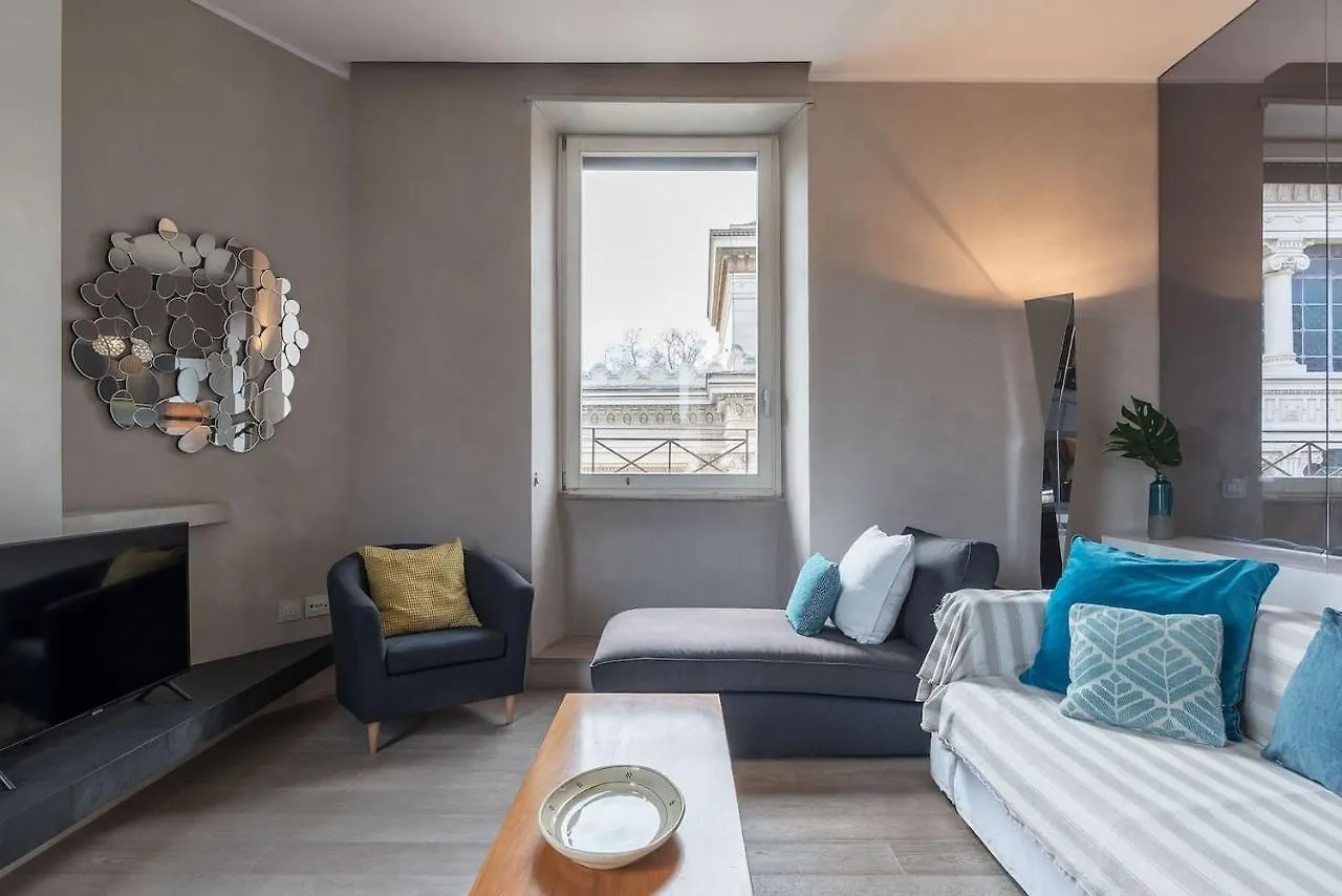 Stunning Views Over Central Rome'S Rooftops - Fromhometorome 0*, Rome
